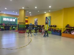 -阿布溜溜·轮滑(21世纪太阳城店)