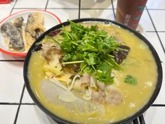 -肥汁米蘭香港米线(长宁来福士店)