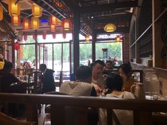 大堂-东来菜馆•手抓海鲜家常菜•海鲜锅贴(鸽子窝店)