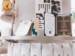 -M Stand(上海人民广场来福士店)