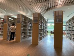 -广州市白云区图书馆