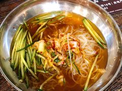 -韩风烤牛肉冷面店