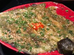 -何师烧烤·香辣蟹·川菜·30年老品牌(太古里旗舰店)