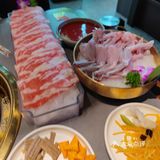 火锅和鸡汤一起吃是什么体验[调皮]