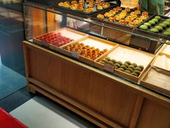 面包甜点陈列柜-采芝斋(延安路店)