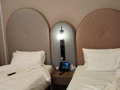 -广州天河体育中心美居酒店