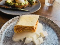 牛油果吐司-BOR Eatery(安福路店)