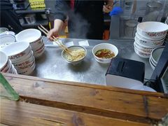 -矮子粉店1985·长沙米粉(湘春路店)