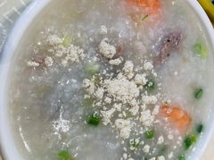 -汕尾巴黎半岛酒店