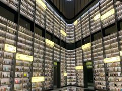 -上海虹桥中心爱琴海亚朵S酒店