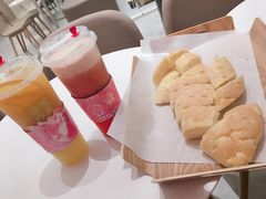 -奈雪的茶(华侨城创意园店)
