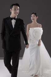 -至臻微拉婚纱摄影