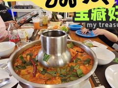 -Chom Cafe and Restaurant