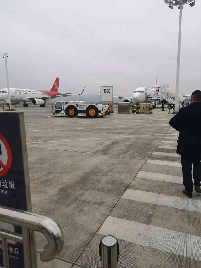 昭通机场-"意外的长假今天就结束了,时间过得好快,四.