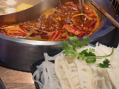 -辣伍鲜毛肚老火锅(元一店)