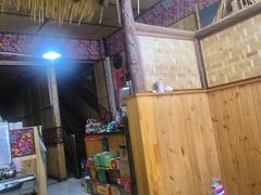 -东北铁锅炖鱼·大鹅·小鸡·排骨(五塔寺广场店)