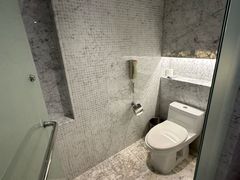 -上海虹桥西郊假日酒店