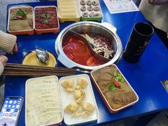 -马路边边火锅串串(观前街店)