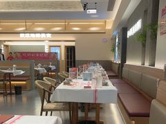 -肥肥虾庄·金牌油焖大虾(汉口城市广场店)