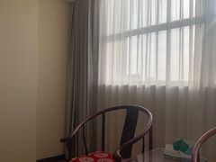 包厢-乌兰湖畔草坪轻奢营地