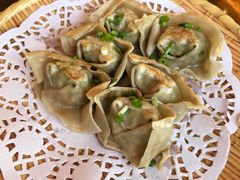 刀鱼馄饨-新镇江酒家(南京西路店)