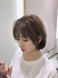 -Hello Lady发型设计