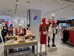 -王府井百货熙地港店