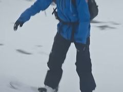 -乔波室内滑雪场