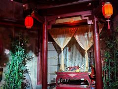 -暴风岛沉浸式体验馆(百联世纪店)