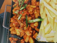 -亲昵春川鸡排(韩国美食街店)