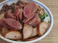 加腊肠双拼-陆长玖古法猪脚饭(玄风桥店)