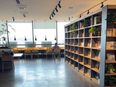 -魔方城市书房(中街益田店)
