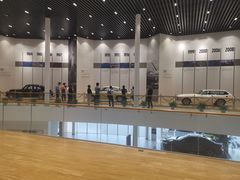 -杭州中沃沃尔沃4S店(滨江区店)