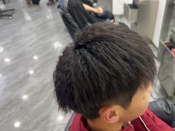 -藤野造型烫染·漂发