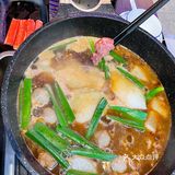 牛腩煲真系好有风味[调皮]