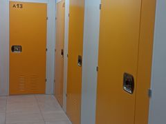 -安东易迷你自助仓储寄存仓库(草桥店)