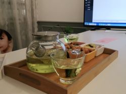 -亲吻宝贝儿童摄影