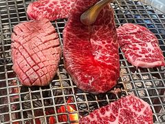 -铭牛烧肉·和牛海鲜自助(高新月牙湖店)