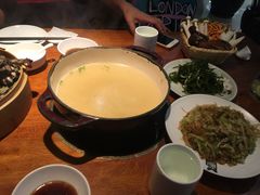 -黑鸡小馆(金源店)