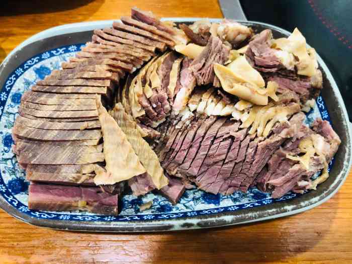 温州黄牛馆(文一西路店)-"同事家门口的温州牛肉馆,听说他初中的时候.