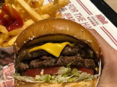 -The Habit Burger Grill 哈比特汉堡(爱琴海店)