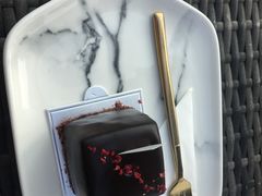 -UNI UNI(环亚凯瑟琳店)