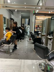 -苑苑发型设计