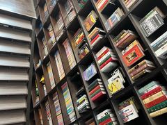 -钟书阁(松江泰晤士小镇店)