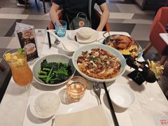 -港丽餐厅(高德置地店)