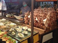 -六合夜市