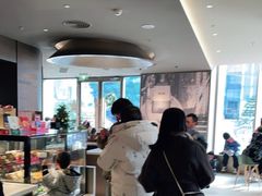 等位区-星巴克臻选(重庆大融城店)
