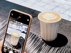 拿铁-FULL MOON满月咖啡