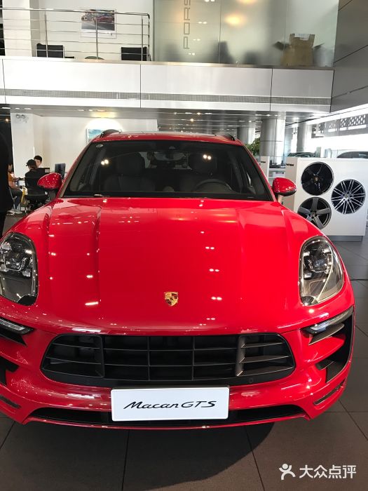 北京金港保时捷中心图片