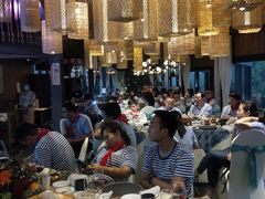 -三峡国际房车露营地(G348店)